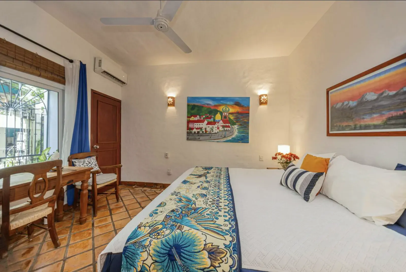 Second bedroom with Queen Size bed